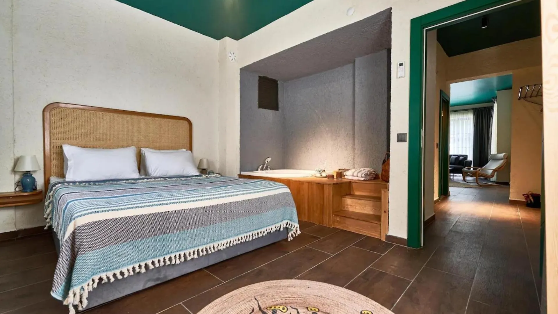 Azuu Boutique Hotel Antalya 4*,